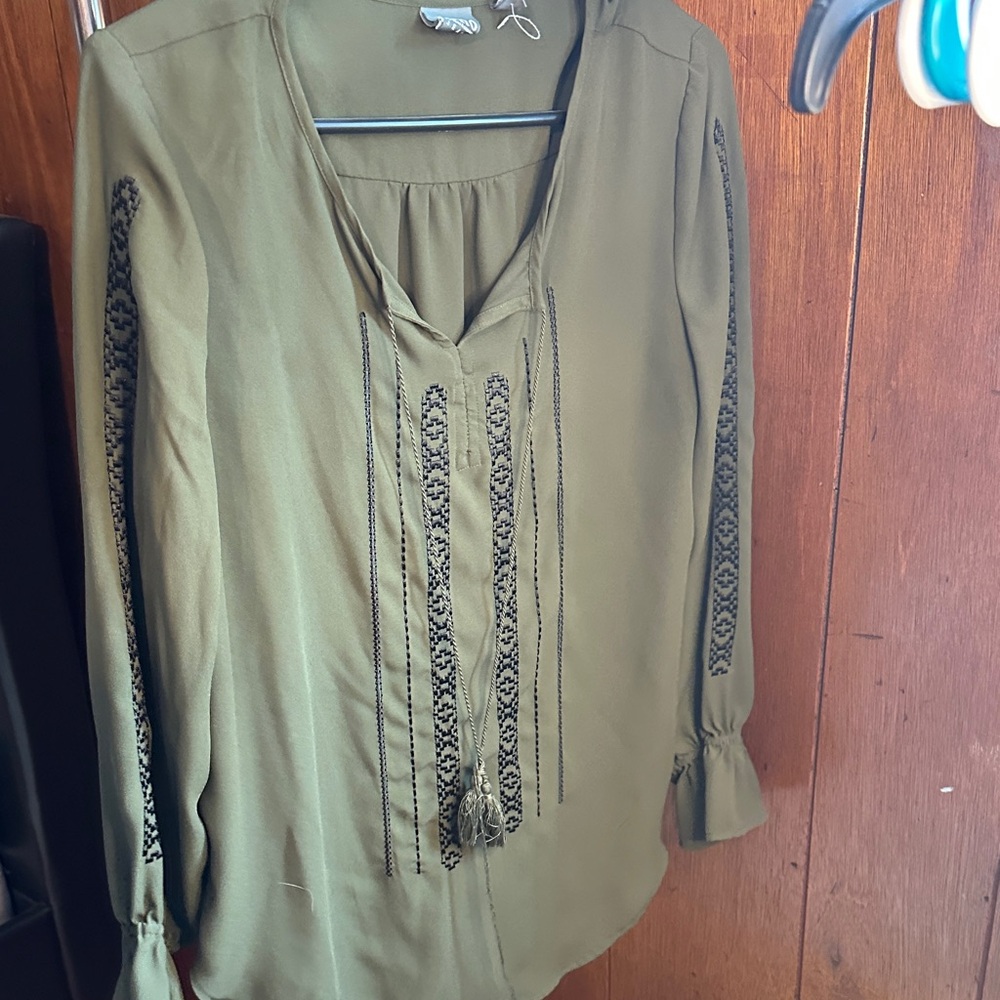 Soho Olive Green Embroidered Peasant Tunic